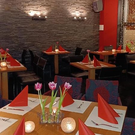 Hotel-Restaurant Le Lion D'Or Porrentruy Zewnętrze zdjęcie