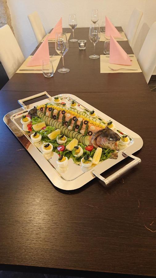 Hotel-Restaurant Le Lion D'Or Porrentruy Zewnętrze zdjęcie